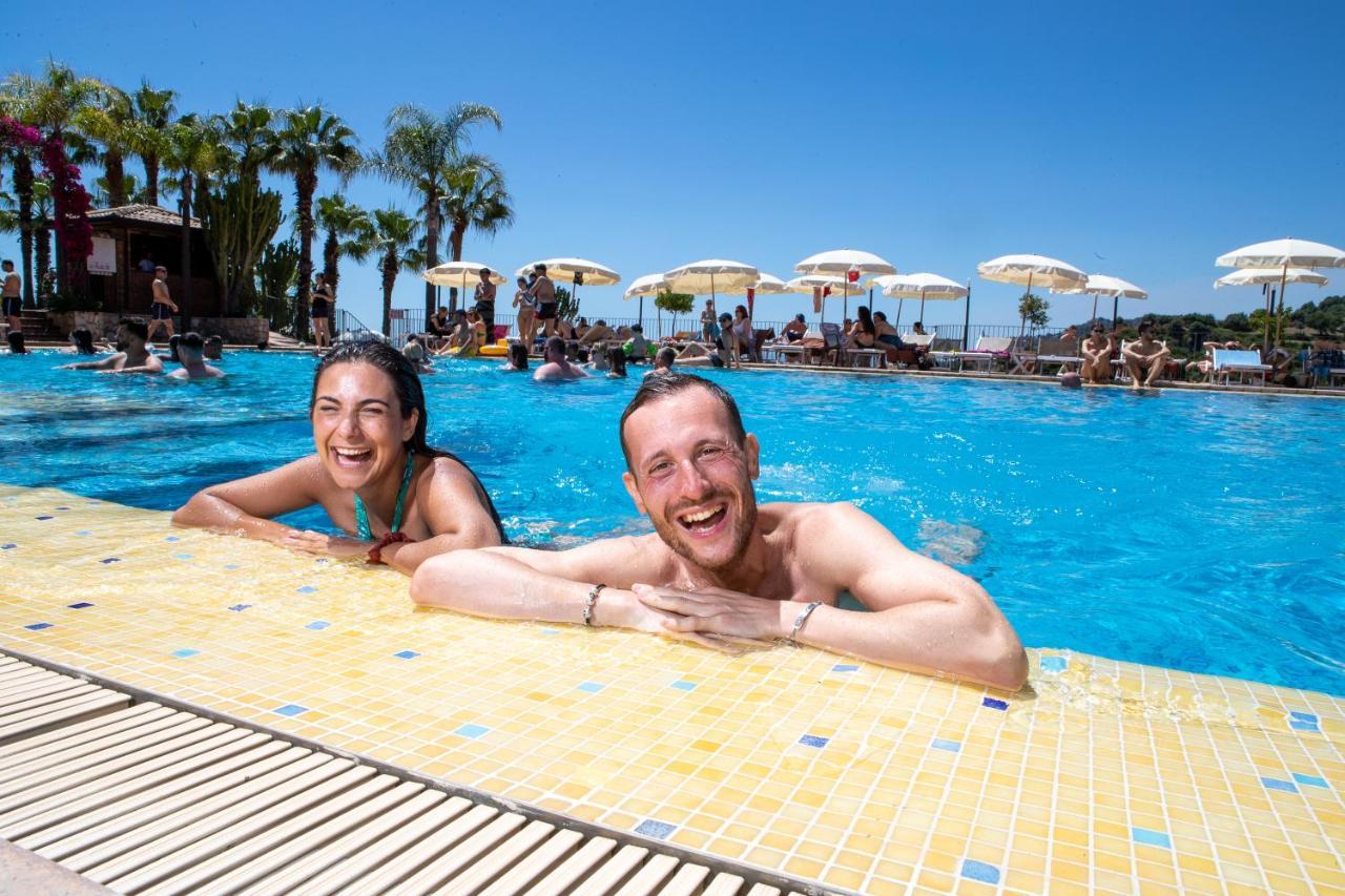 Hotel Olimpo Le Terrazze Letojanni Dış mekan fotoğraf