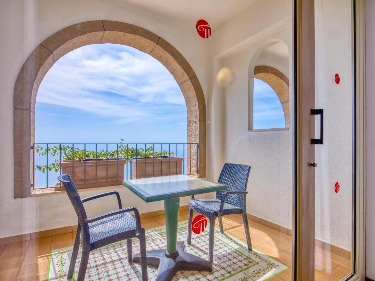 Hotel Olimpo Le Terrazze Letojanni Dış mekan fotoğraf